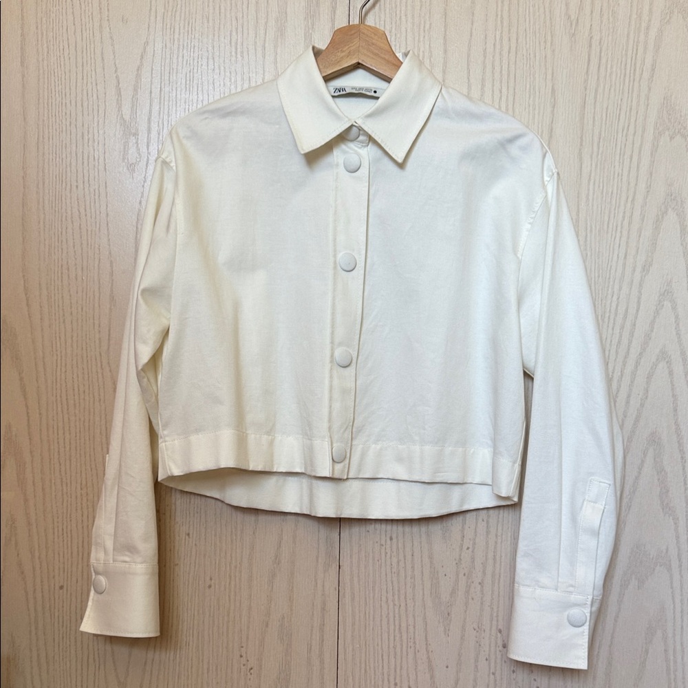 Zara Off-White Cropped Button Jacket